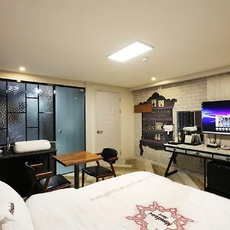 Hotel Mondavi Mokpo Luaran gambar